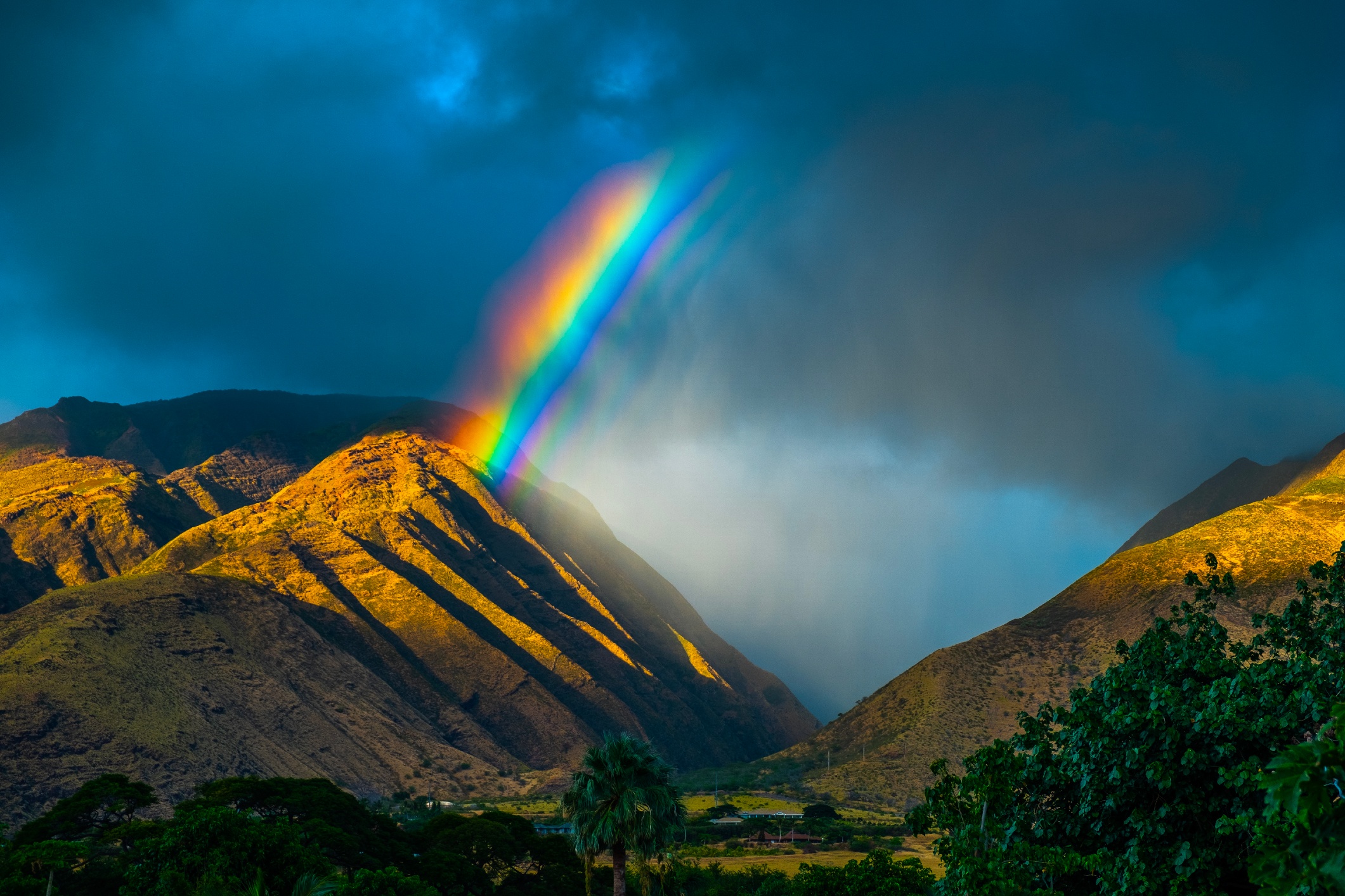 rainbow-over-maui-after-fires-health-healing-doctor-neel-chauhan-cloudwell-health