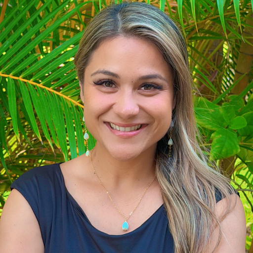 Kristen-Perreira-Assistant-Director-of-Operations-at-Cloudwell-Health